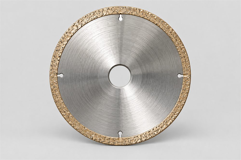 Diamond disc with a continuous rim